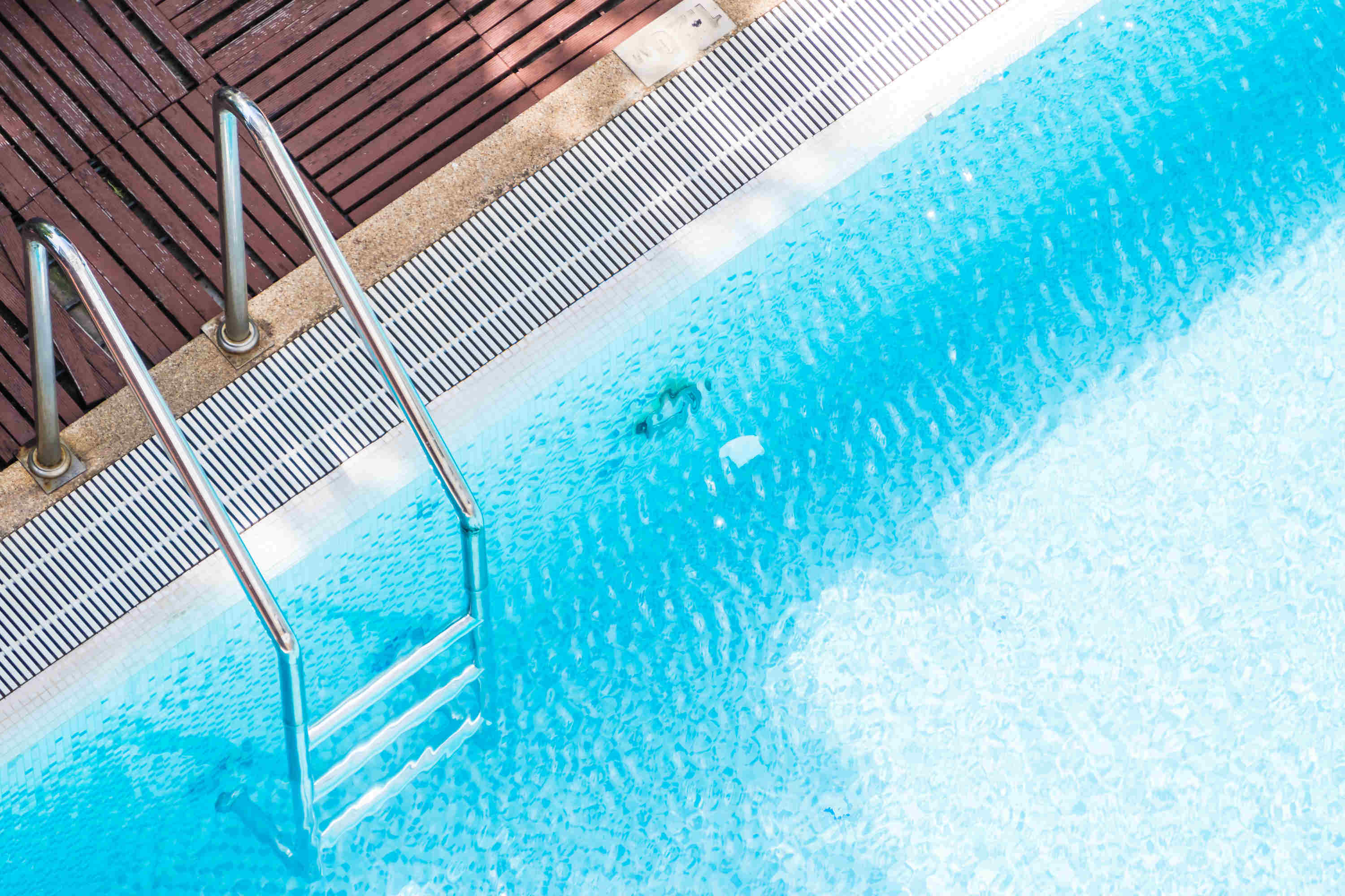 piscina agua verano mantenimiento
